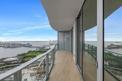 1400 Biscayne Boulevard #2007