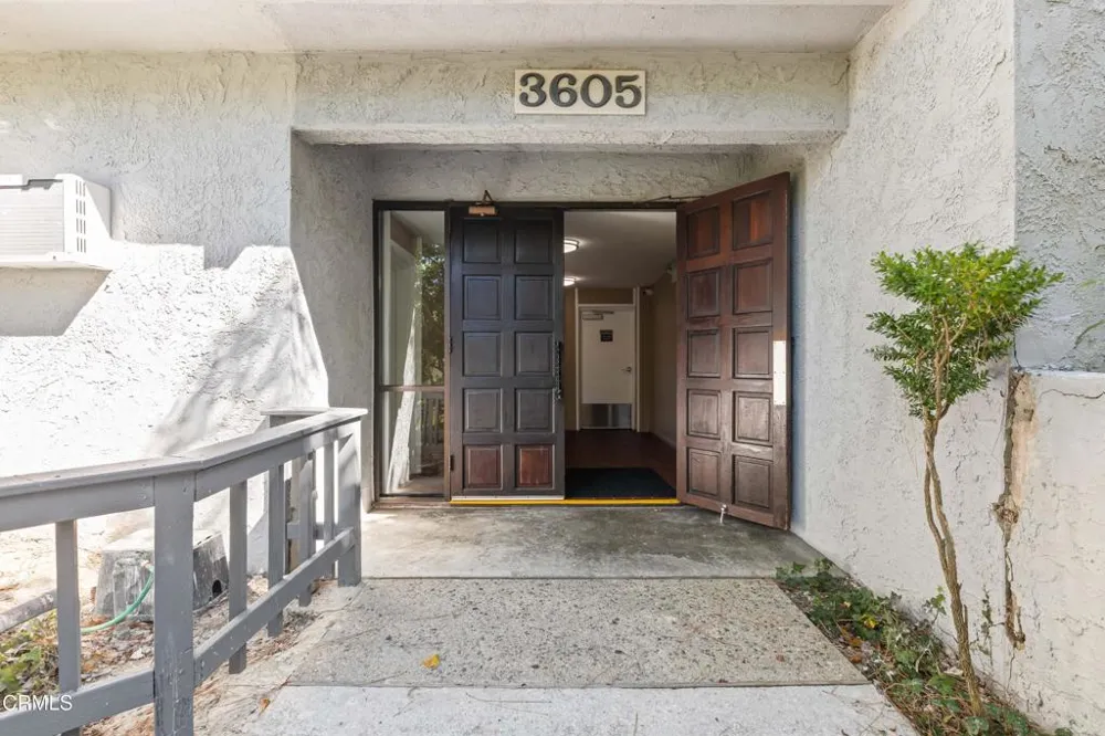 3605 W Hidden Lane #303 Rolling Hills Estates, CA 90274