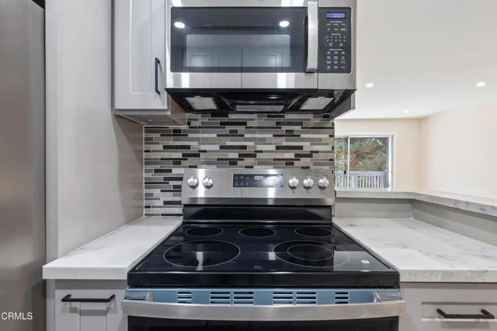 3605 W Hidden Lane #303 Rolling Hills Estates, CA 90274
