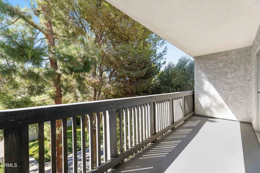3605 W Hidden Lane #303 Rolling Hills Estates, CA 90274