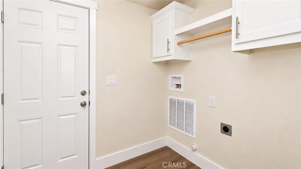 21305 Stewart Street Middletown, CA 95461