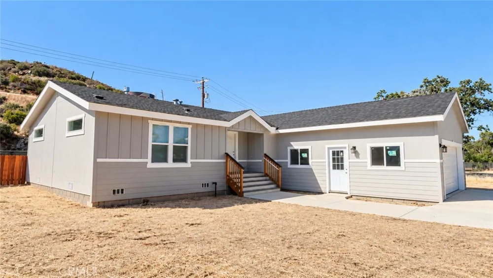 21305 Stewart Street Middletown, CA 95461