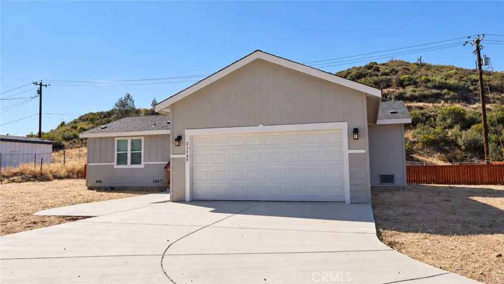 21305 Stewart Street Middletown, CA 95461