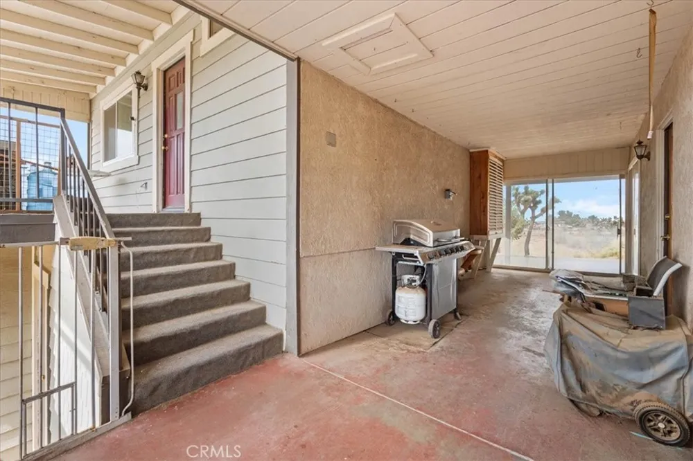 8757 Pacific Phelan, CA 92371