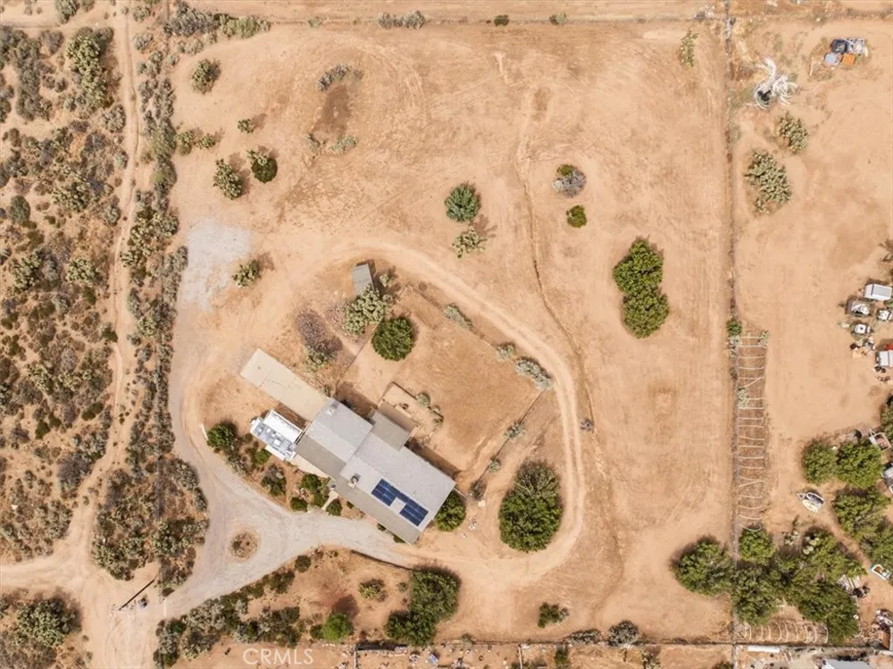 8757 Pacific Phelan, CA 92371