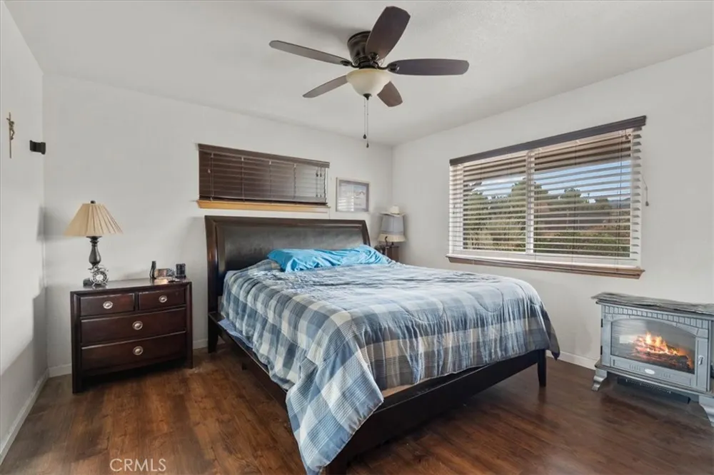 8757 Pacific Phelan, CA 92371