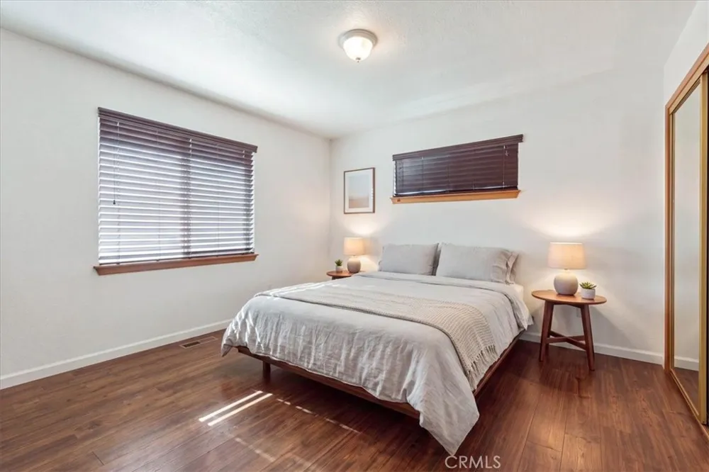8757 Pacific Phelan, CA 92371