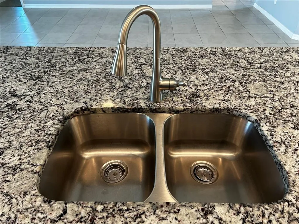 1011 NW 22nd Terrace Cape Coral, FL 33993
