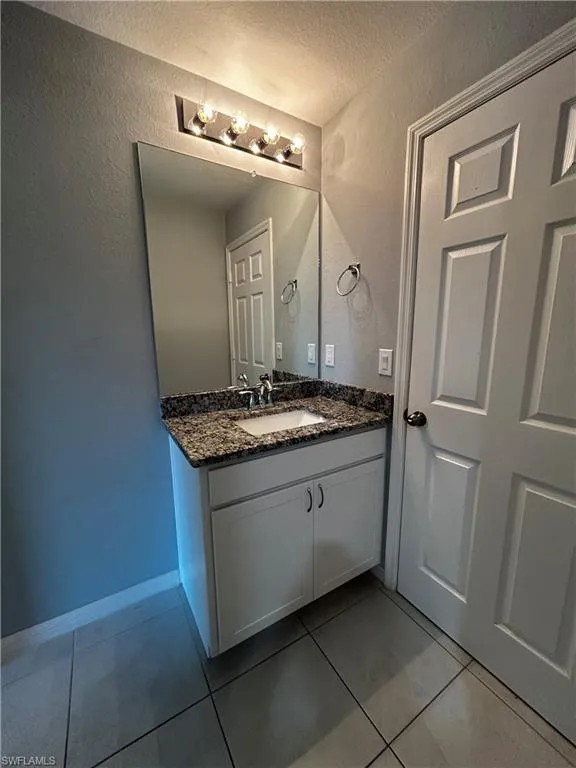 1011 NW 22nd Terrace Cape Coral, FL 33993