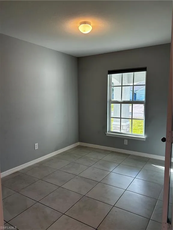 1011 NW 22nd Terrace Cape Coral, FL 33993