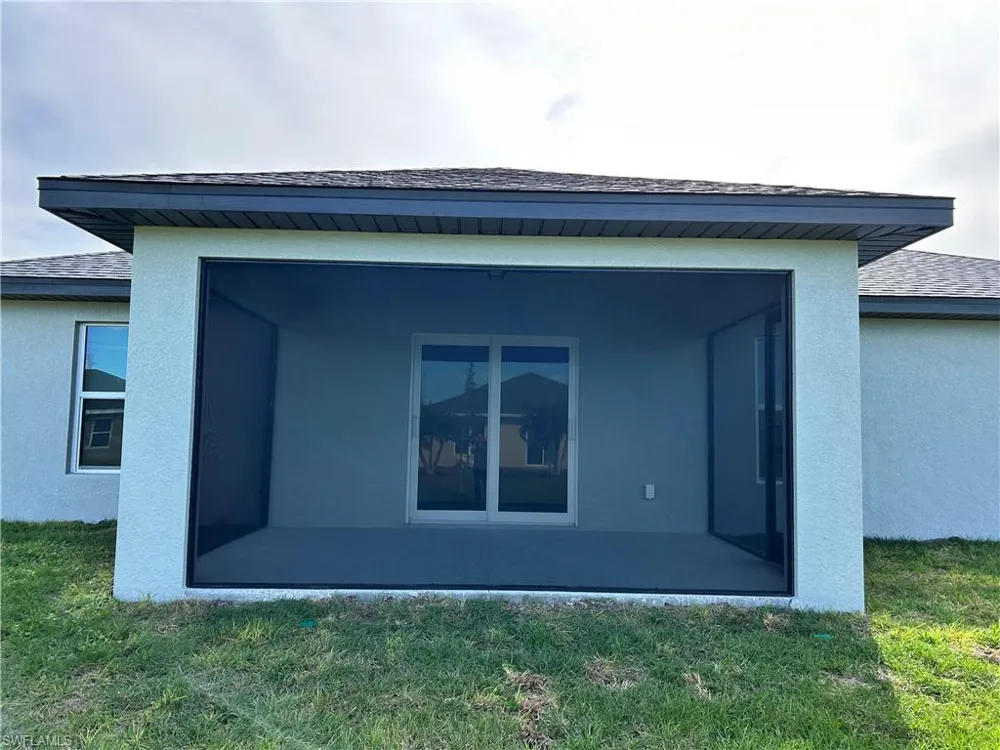 1011 NW 22nd Terrace Cape Coral, FL 33993