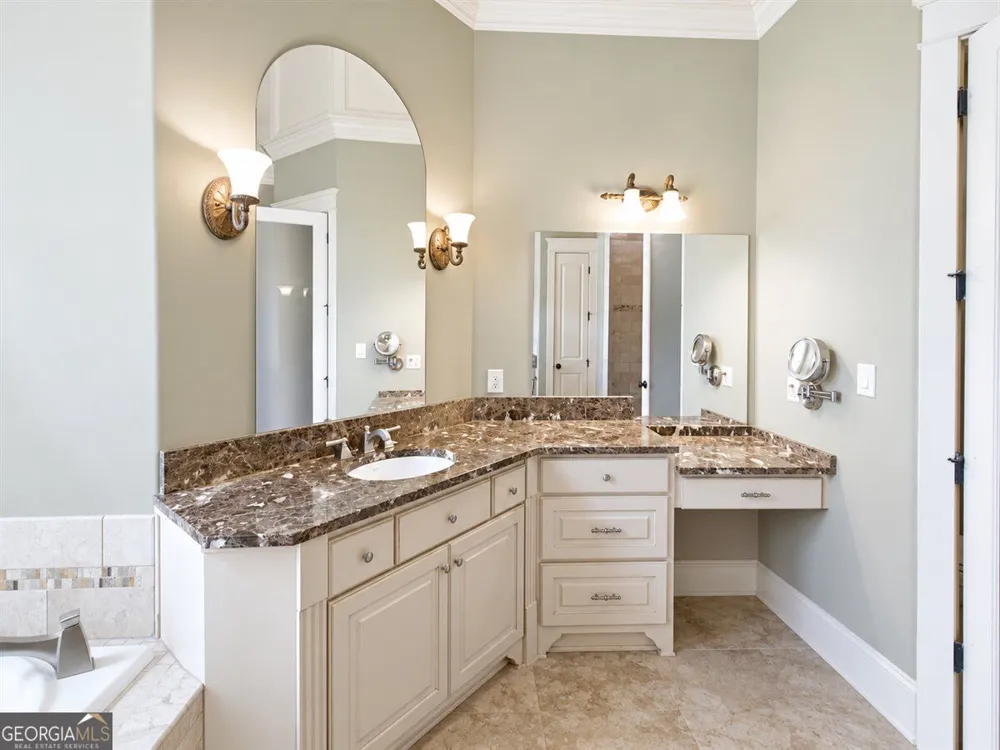 1011 Highgrove DR Monroe, GA 30655
