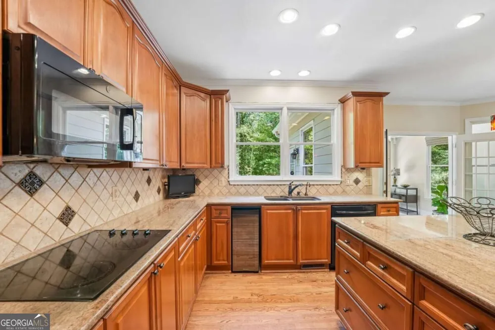 134 Riverview DR Suwanee, GA 30024