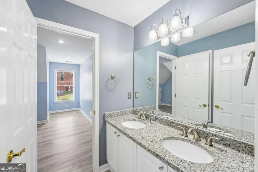 134 Riverview DR Suwanee, GA 30024