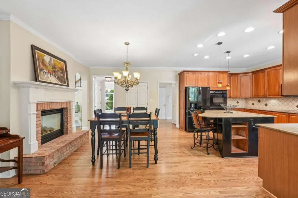134 Riverview DR Suwanee, GA 30024