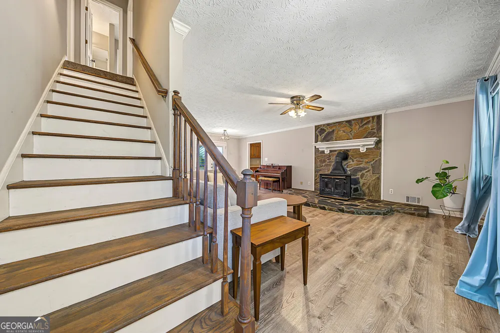 330 Laurelwood DR Tyrone, GA 30290