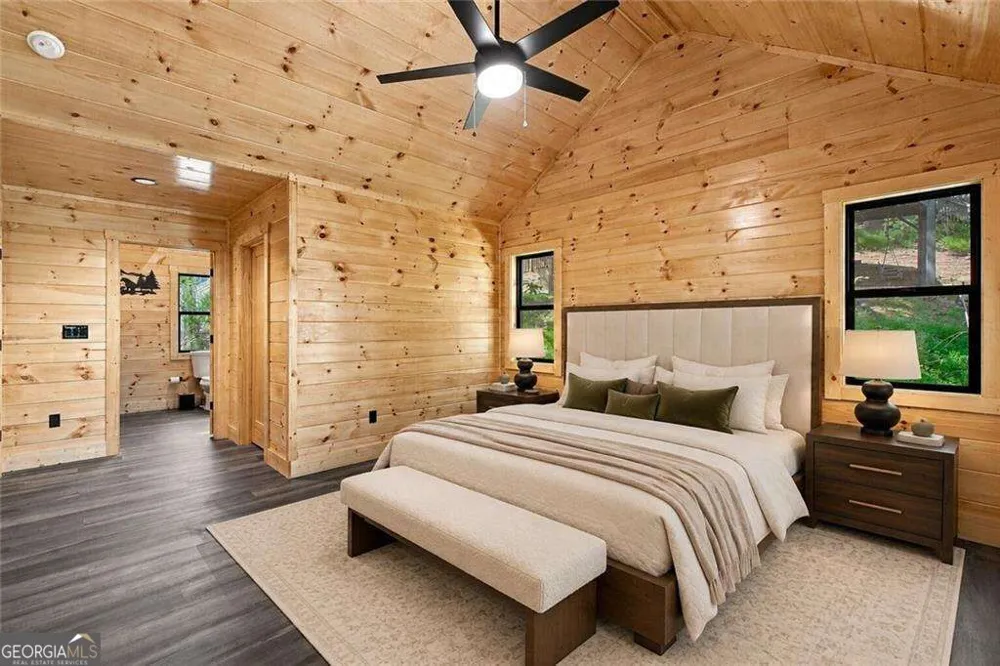 970 Mountain Oak RD Ellijay, GA 30536