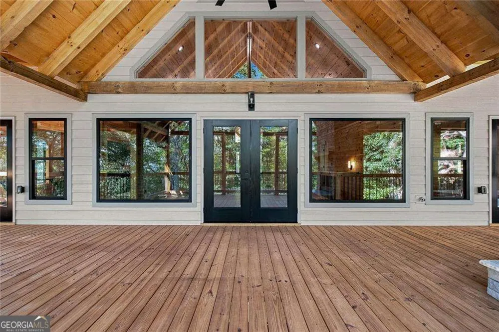 970 Mountain Oak RD Ellijay, GA 30536