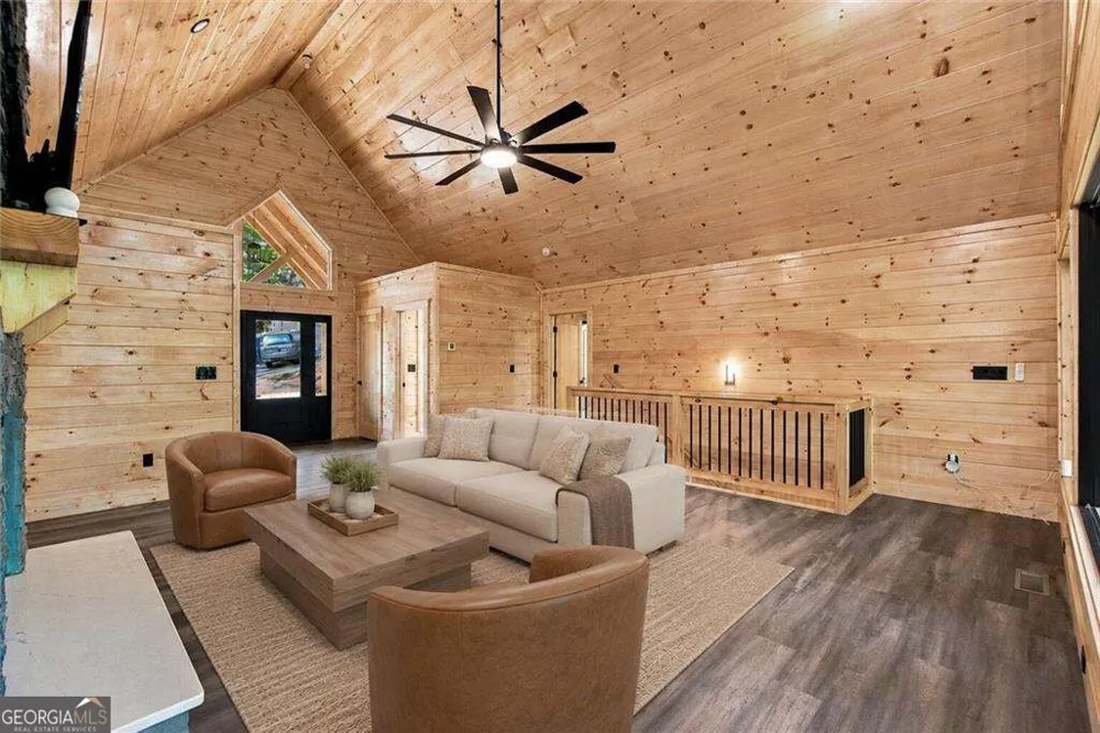 970 Mountain Oak RD Ellijay, GA 30536