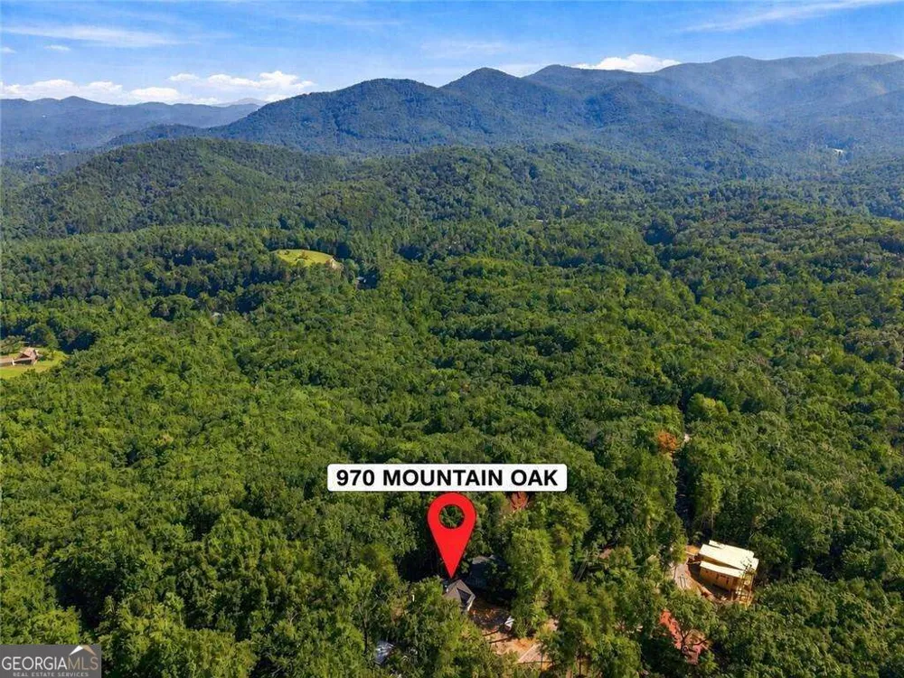 970 Mountain Oak RD Ellijay, GA 30536
