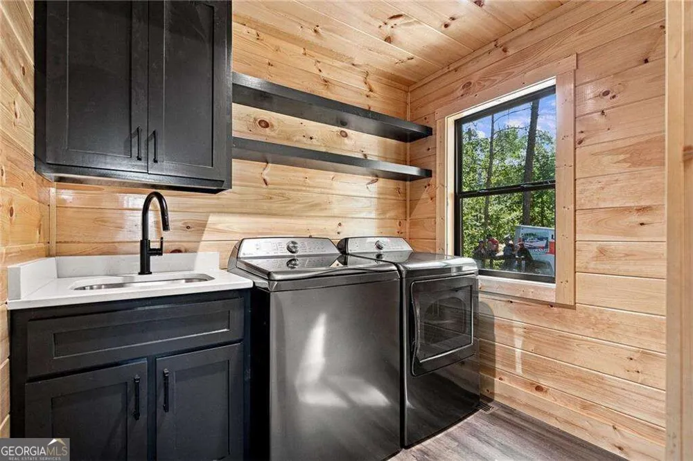 970 Mountain Oak RD Ellijay, GA 30536