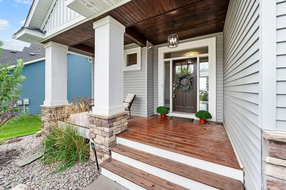 20083 Harness Avenue Lakeville, MN 55044
