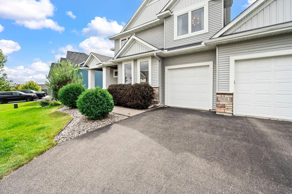 20083 Harness Avenue Lakeville, MN 55044