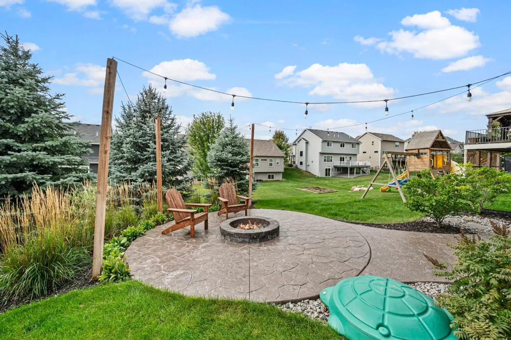 20083 Harness Avenue Lakeville, MN 55044
