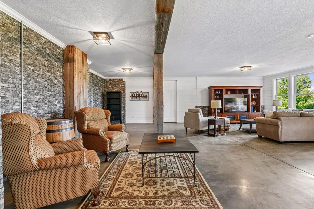 816 Beach Road Waconia, MN 55387