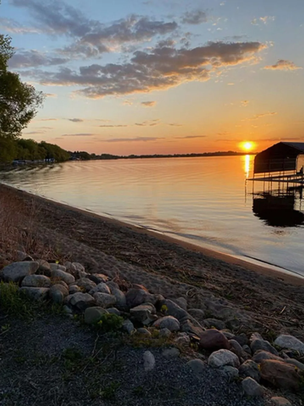 816 Beach Road Waconia, MN 55387