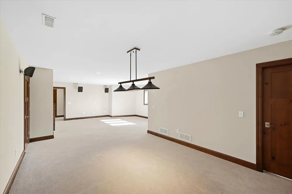 3204 Landon Court Chaska, MN 55318