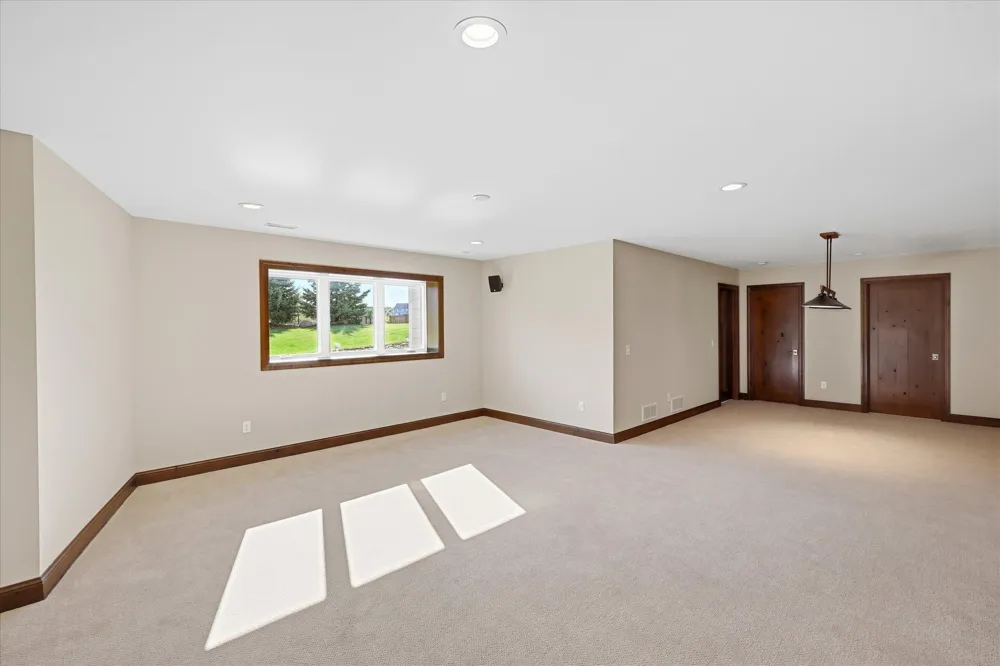 3204 Landon Court Chaska, MN 55318