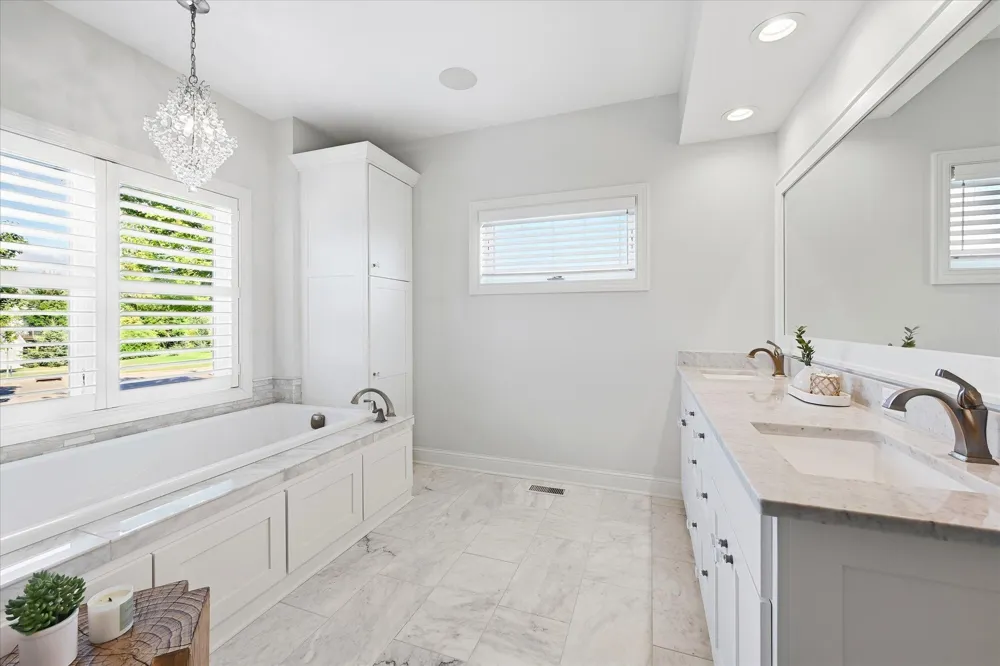 3204 Landon Court Chaska, MN 55318