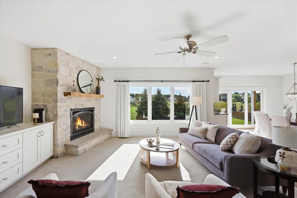 3204 Landon Court Chaska, MN 55318