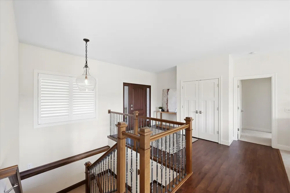 3204 Landon Court Chaska, MN 55318