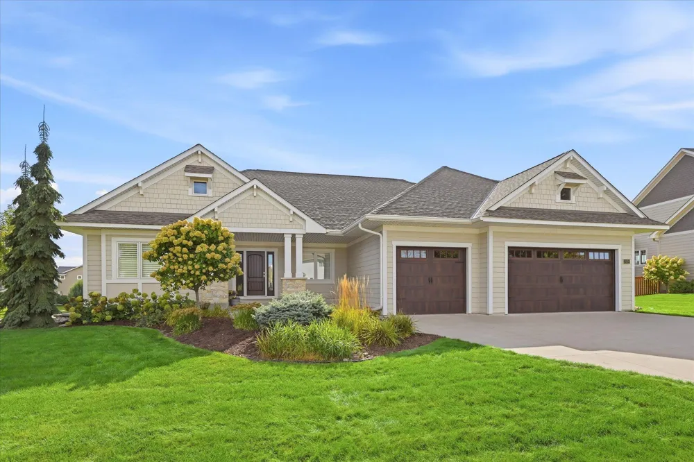 3204 Landon Court Chaska, MN 55318
