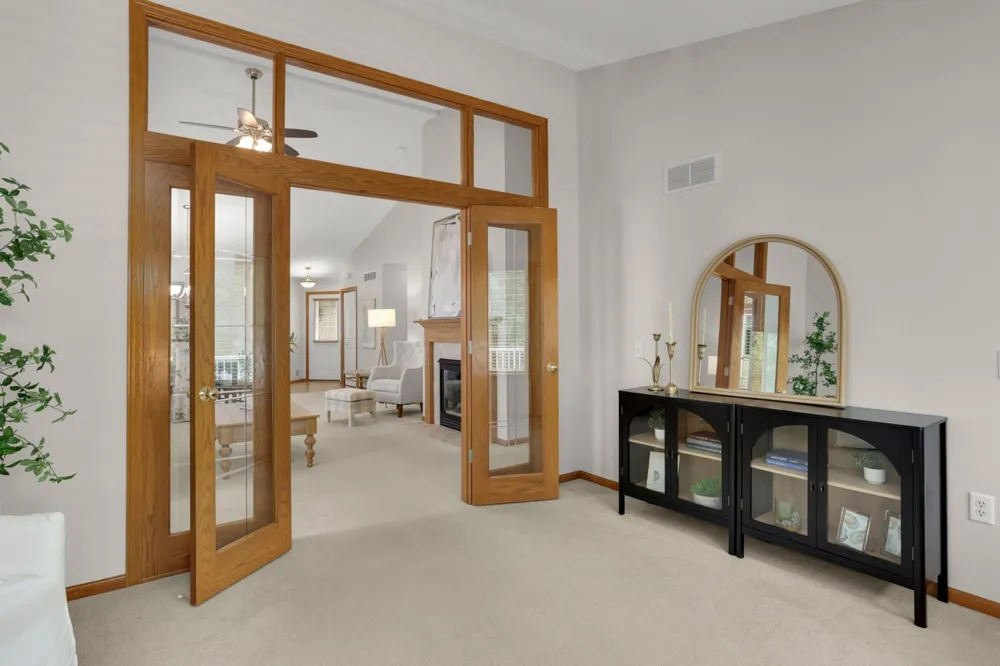 18677 Kalmar Trail Lakeville, MN 55044