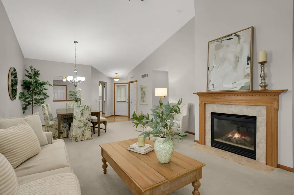 18677 Kalmar Trail Lakeville, MN 55044