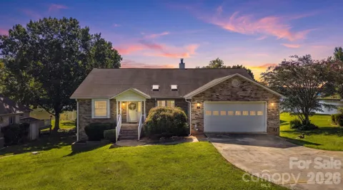 81 Emerald Point Drive