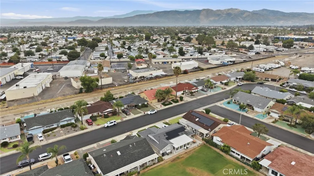 1180 Amberwood Drive Hemet, CA 92543