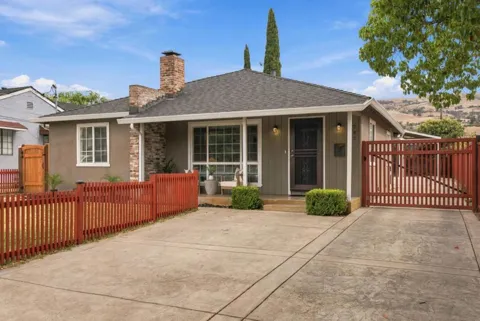 242 Laumer Avenue