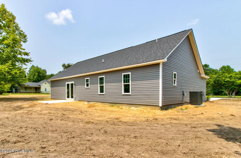 90 Northeast Drive NW Calabash, NC 28467