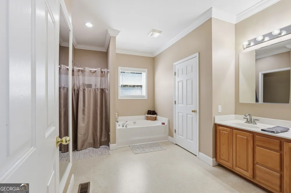 2952 Rock Creek RD Toccoa, GA 30577