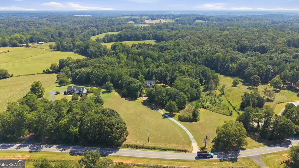 2952 Rock Creek RD Toccoa, GA 30577