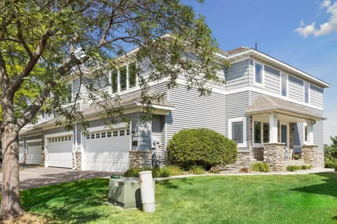 2711 Spy Glass Drive