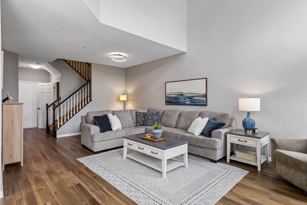 2711 Spy Glass Drive Chaska, MN 55318