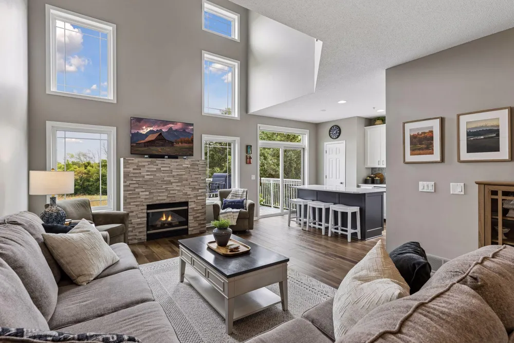 2711 Spy Glass Drive Chaska, MN 55318