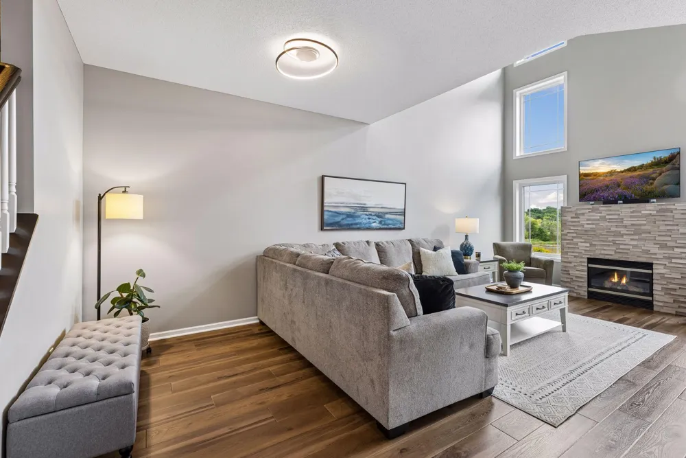 2711 Spy Glass Drive Chaska, MN 55318