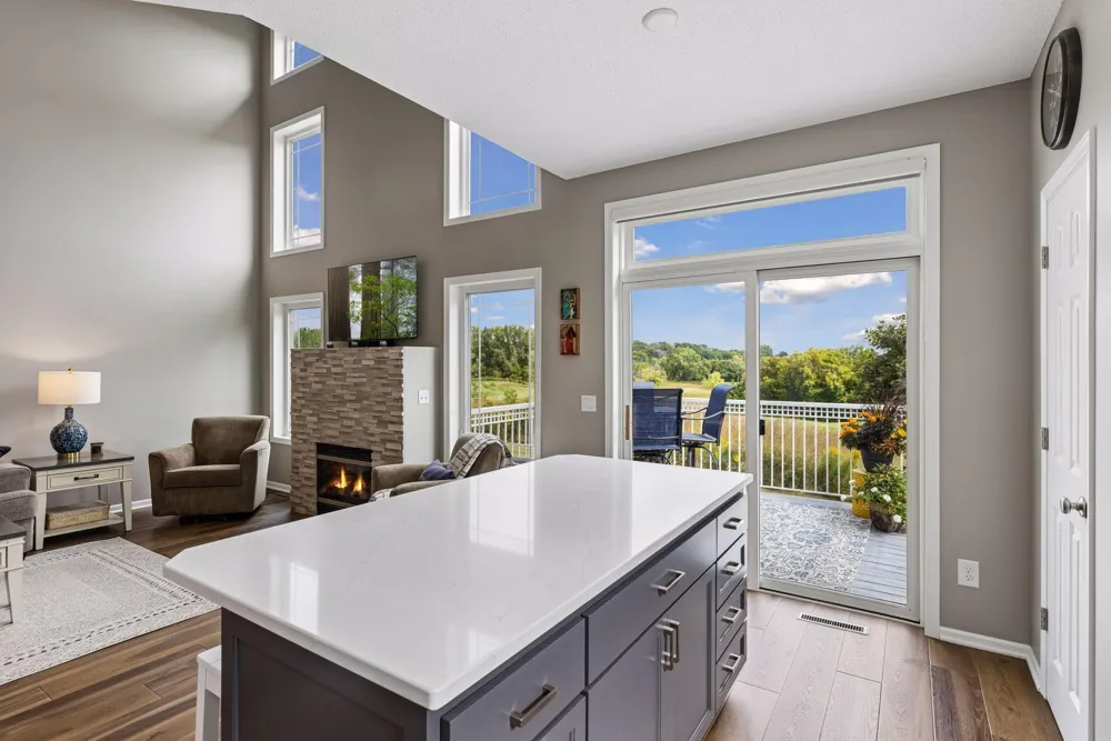 2711 Spy Glass Drive Chaska, MN 55318