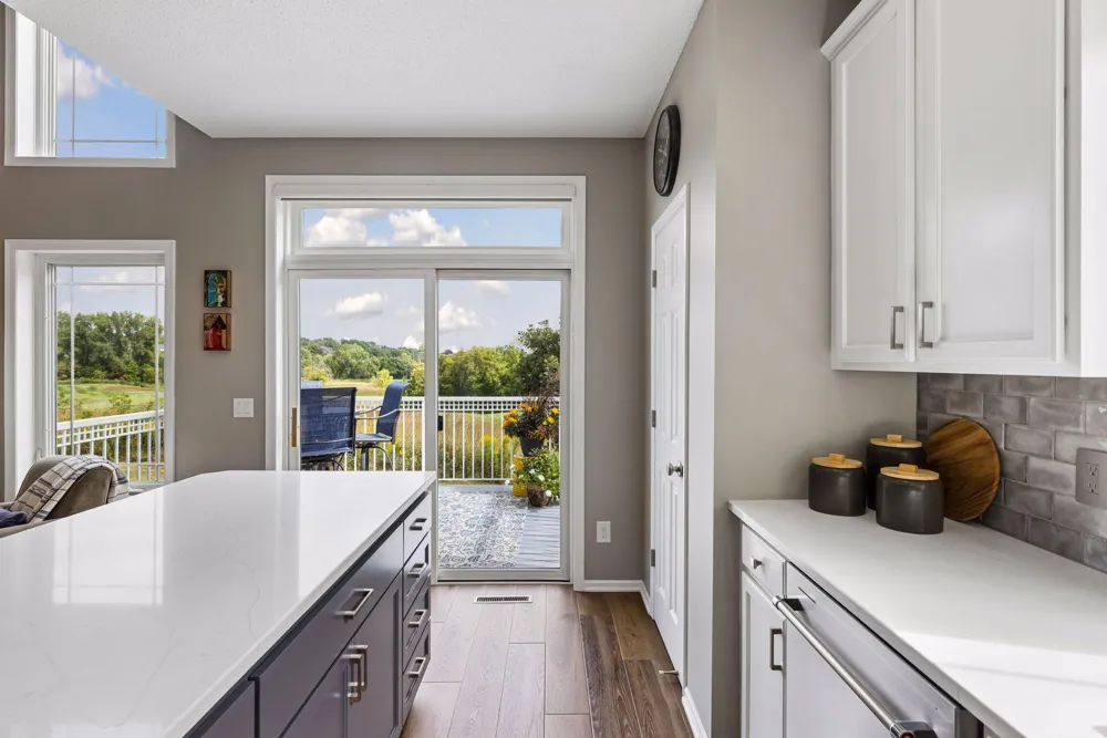2711 Spy Glass Drive Chaska, MN 55318